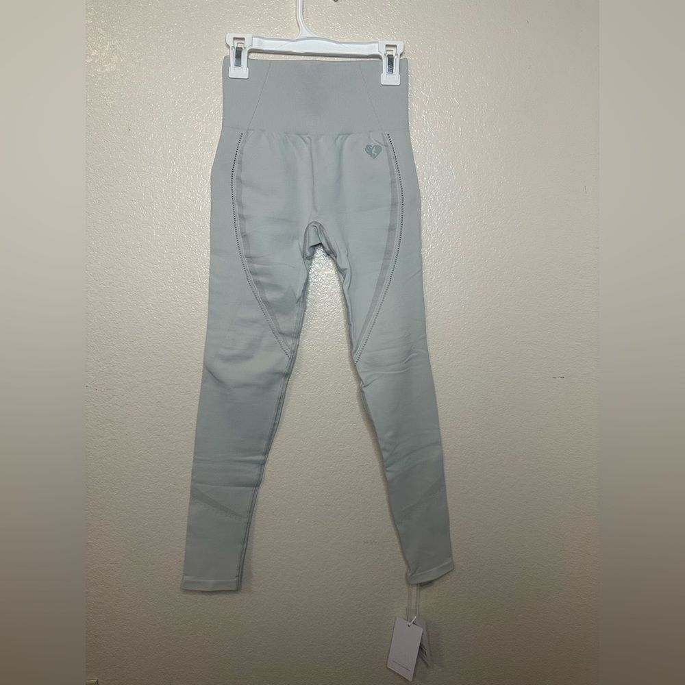 Women’s Best Renew Leggings NWT
